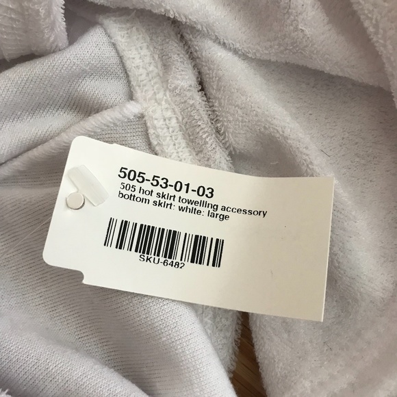 Wicked Weasel Hot Skirt - size Large - Picture 4 of 4